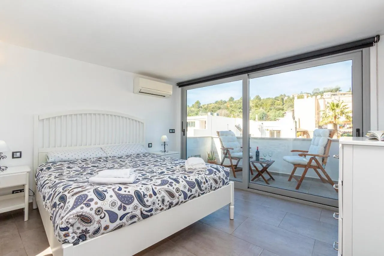 בית נופש פוינסה Townhouse Calvari By Homevillas360